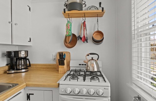 Eastham Casa | The Seagrove Suites & Guest Rooms