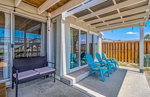 Flour Bluff Casa | The Seahorse Cottage