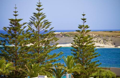 San Tumas Apartamento | The Sealife Malta 2 BR Seaview Condo Marsaskala
