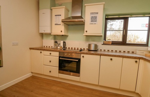 Llanwrthwl Cabaña | THE SEARLE, pet friendly, character holiday cottage in Rhayader