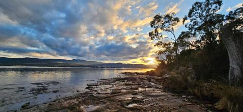 Tinderbox Casa | The Seaside House - A little gem by the sea