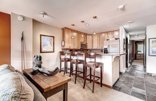 Avon Condominio | The Seasons at Avon