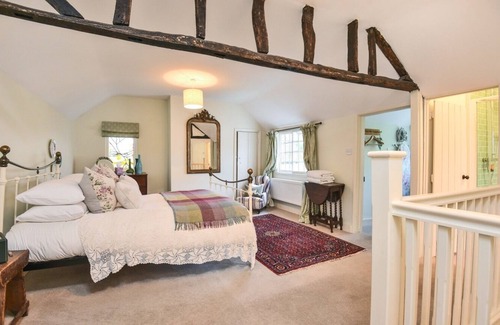 Kimbolton Cabaña | The Secret Cottage in the centre of historic Kimbolton village, Cambridgeshire