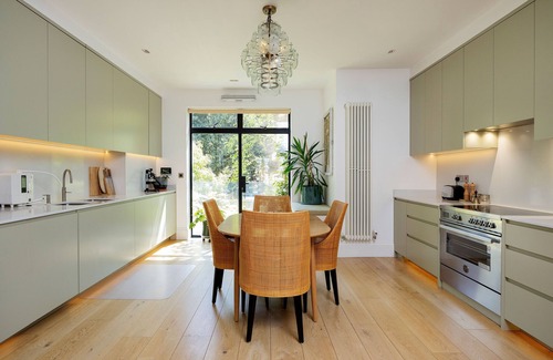 St. Helen's Casa | The Secret Oasis, by Veeve