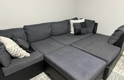 Southeast Calgary Apartamento | The Seton Nook - 1BR Suite Near Seton Health Campus, Cineplex and YMCA