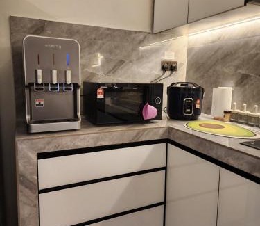 Taman Johor Jaya Casa | The Seven Room, Near Tebrau and Mount Austin