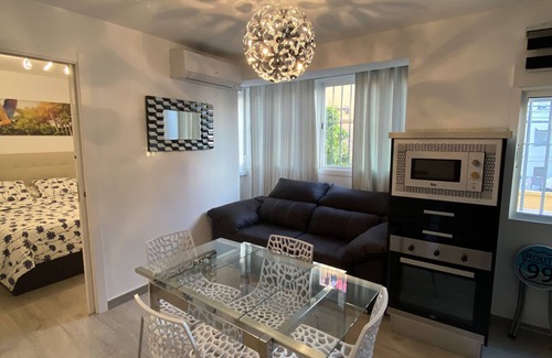 Los Pajaros Apartamento | El apartamento Sevilla Enzo está cerca del aeropuerto de Sevilla,