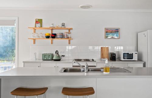 Maslin Beach Casa | The Shack at Maslin Beach - C21 SouthCoast Holidays