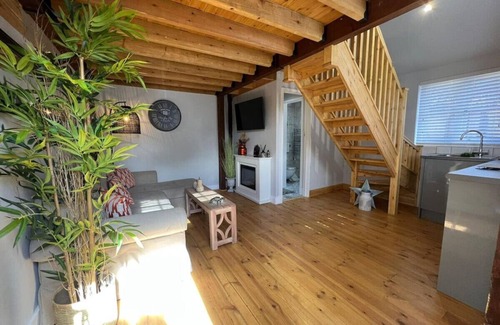 Collingbourne Ducis Casa | The Shack - Thatched Self Contained Annex