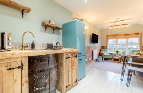 Irstead Casa | The Shack