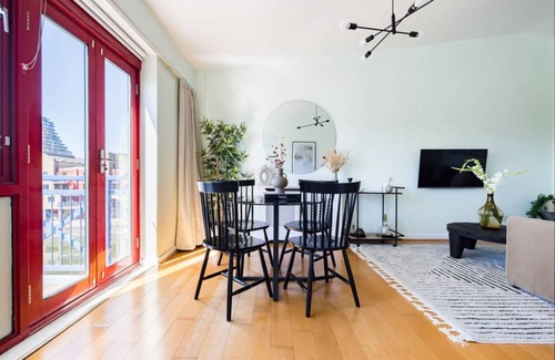 Wapping Casa | The Shadwell Secret - Contemporary 4BDR House