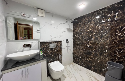 Lansdowne Complejo | The Shalam Resort