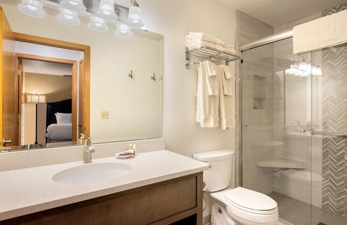 Egg Harbor Hotel | The Shallows Resort