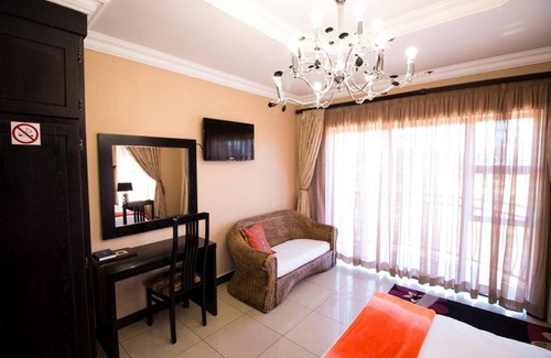 Polokwane Cabina | The Shamrock Lodge