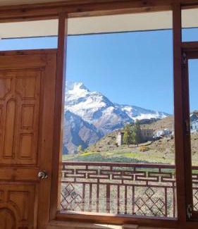 Jispa Hotel | The Shangbar
