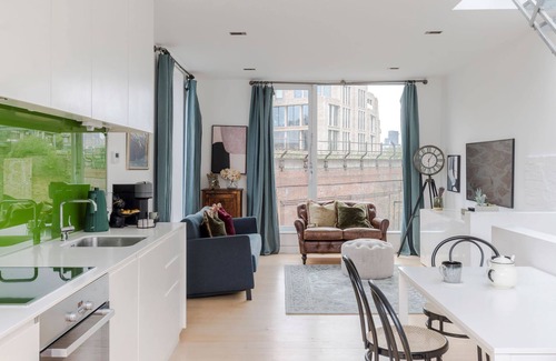 Cathedrals Casa | The Shard-view Shindig - Borough - by Frankie Says