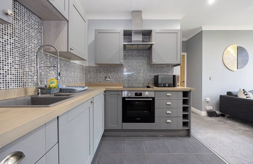 Wythenshawe Apartamento | The Sharston- Close To Airport- Free Secure Parking