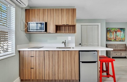 North Beach Apartamento | The Shell on Walnut Studio With Bath Hollywood Beach Free Parking