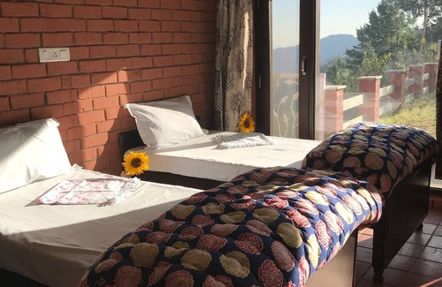 Theog Cama Y Desayuno | The Shilaroo Project