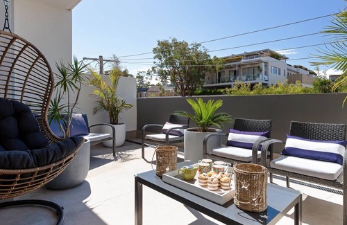 Shoal Bay Apartamento | 104 'The Shoal' 6-8 Bullecourt Street - ropa de cama incluida y menos de 200 m hasta la playa