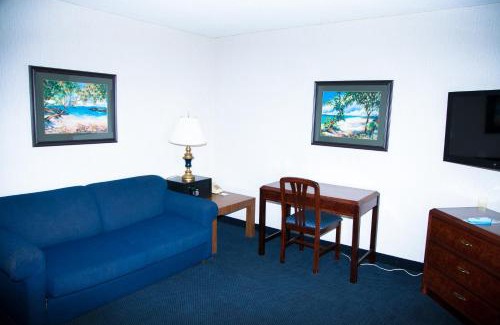 Beach Barber Tract Hotel | The Shoal Hotel La Jolla Beach
