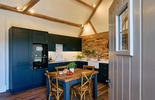 Quedgeley Casa | The Shooting Lodge at Mount Pleasant Barns by Interhome