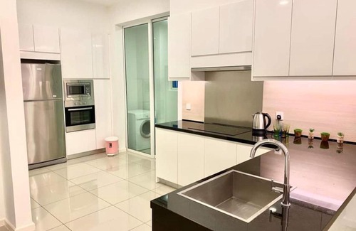 Bunga Paya Pantai Apartamento | The Shore Residence Apartment Melaka Centre