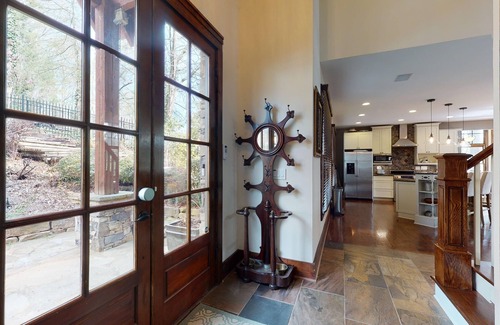 Buford Casa | Lake Lanier Inicio en Big Creek Cove | Shoreland