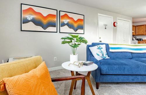 Kodiak Apartamento | THE SHORELINE #5- Beach Access, Ocean Views, Private