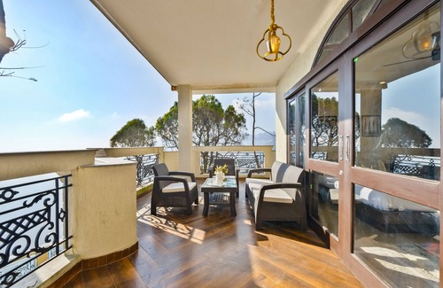 The Mall Road Cabaña | The Si Cottage
