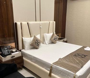F-8 Sector Hotel | The Signature Hotel