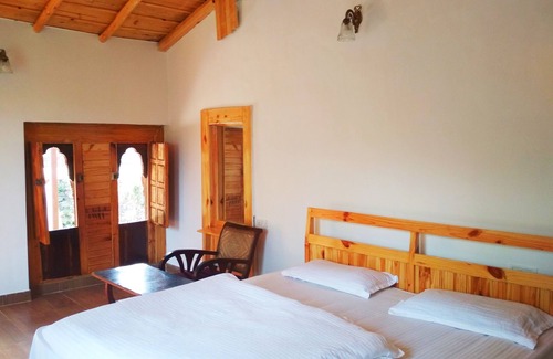 Kaul Otro | The Silent Valley Alchauna- Casa Kumaoni a lo largo del río Kalsa