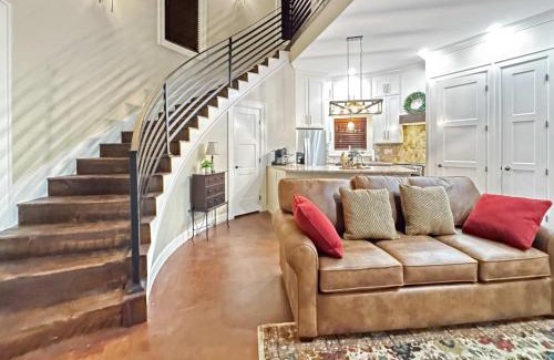 Springdale Casa | The Silo House - Bold Modern Design