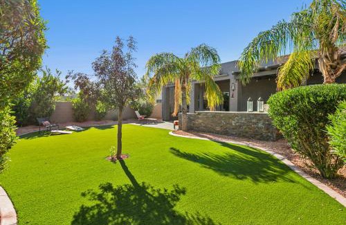 Tatum Vista Casa | The Silverado in Cave Creek by PaseoHomesAZ