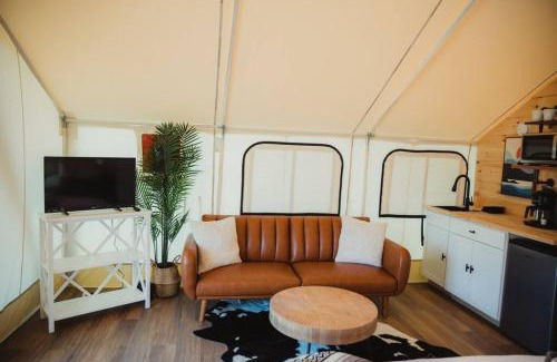 Cadiz Otro | The Skinner, Luxury Safari Tent