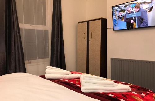 Sheffield Casa | The Skipton Villa - The Red