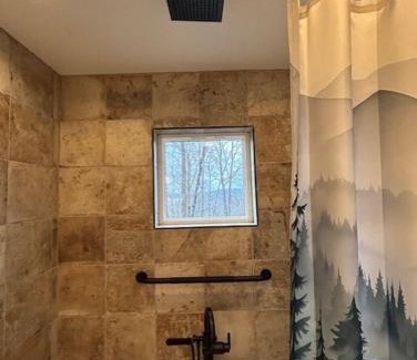 Topton Casa | The Sky Breeze