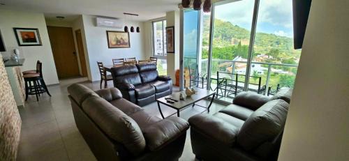San Salvador Apartamento | The Sky View