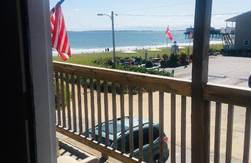 Old Orchard Beach Hotel | The Skylark Beach Inn