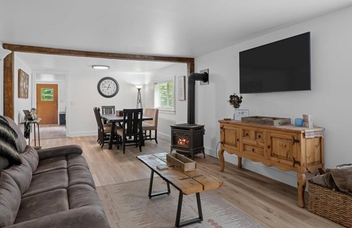 Whitefish Casa | The Skyles Lake Escape- A cozy mountain retreat!