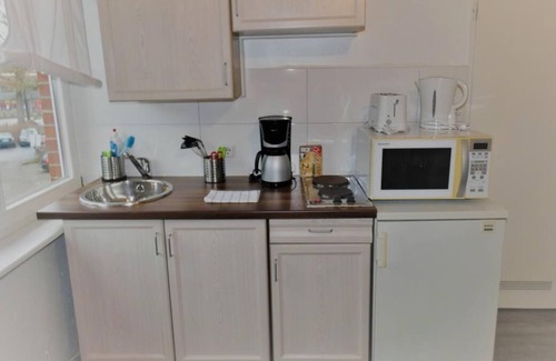 Hamburg-Barmbek Apartamento | The small furnished apartment is approx. 23 m2 and is located in our apartment house Kunaustraße.