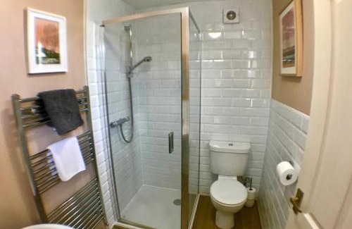 Bodenham Casa | The Smithy, Wonderful Riverside Accommodation