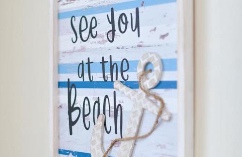 Mumbles Casa | The Smugglers Hideout - Sleeps 4 - with HOT TUB