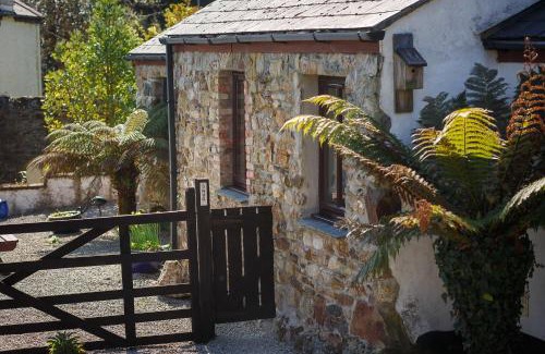 Mylor Churchtown Casa | The Snug at Cornish Barn Holidays