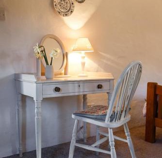 Mylor Churchtown Casa | The Snug at Cornish Barn Holidays