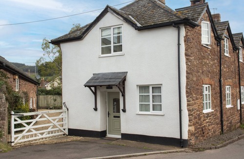 Minehead Cabaña | The Snug in Timberscombe
