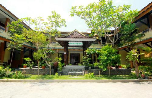 Depok Casa | The Soemarsono Hotel