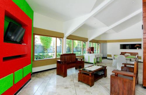 Depok Casa | The Soemarsono Hotel