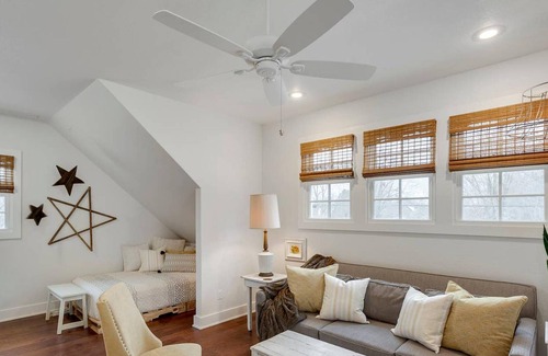Fayetteville Casa | The Sofay Farmhouse - 1 Mile From U of A - Luxury Amenities
