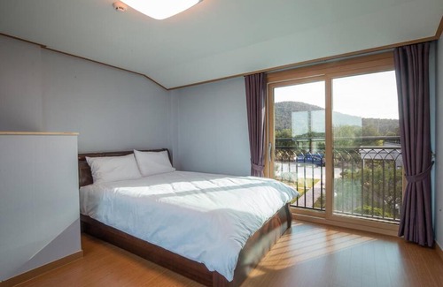 Seongsan Casa | THE SOME PENSION